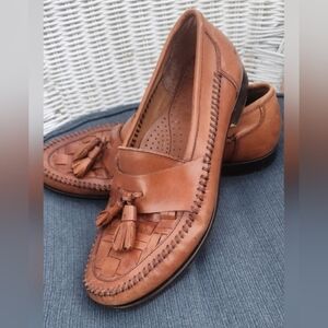 Bass Men's Tan Leather Tassel Loafers